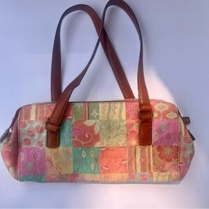 Fossil bag. Great condition. Leather lace needs about 3” total re-laced.